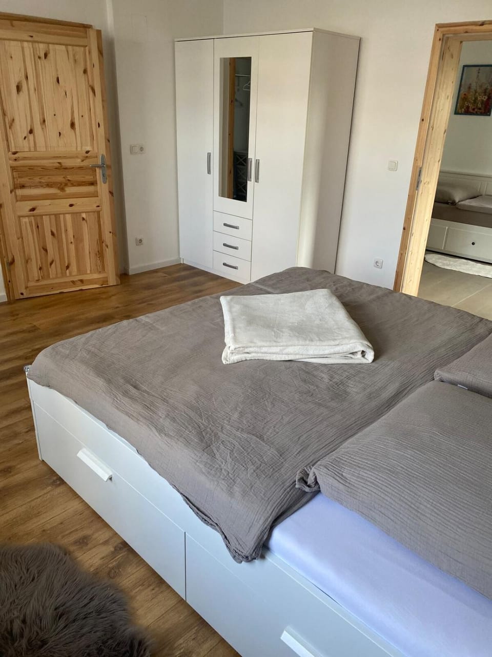 Bed, Bedroom, wardrobe
