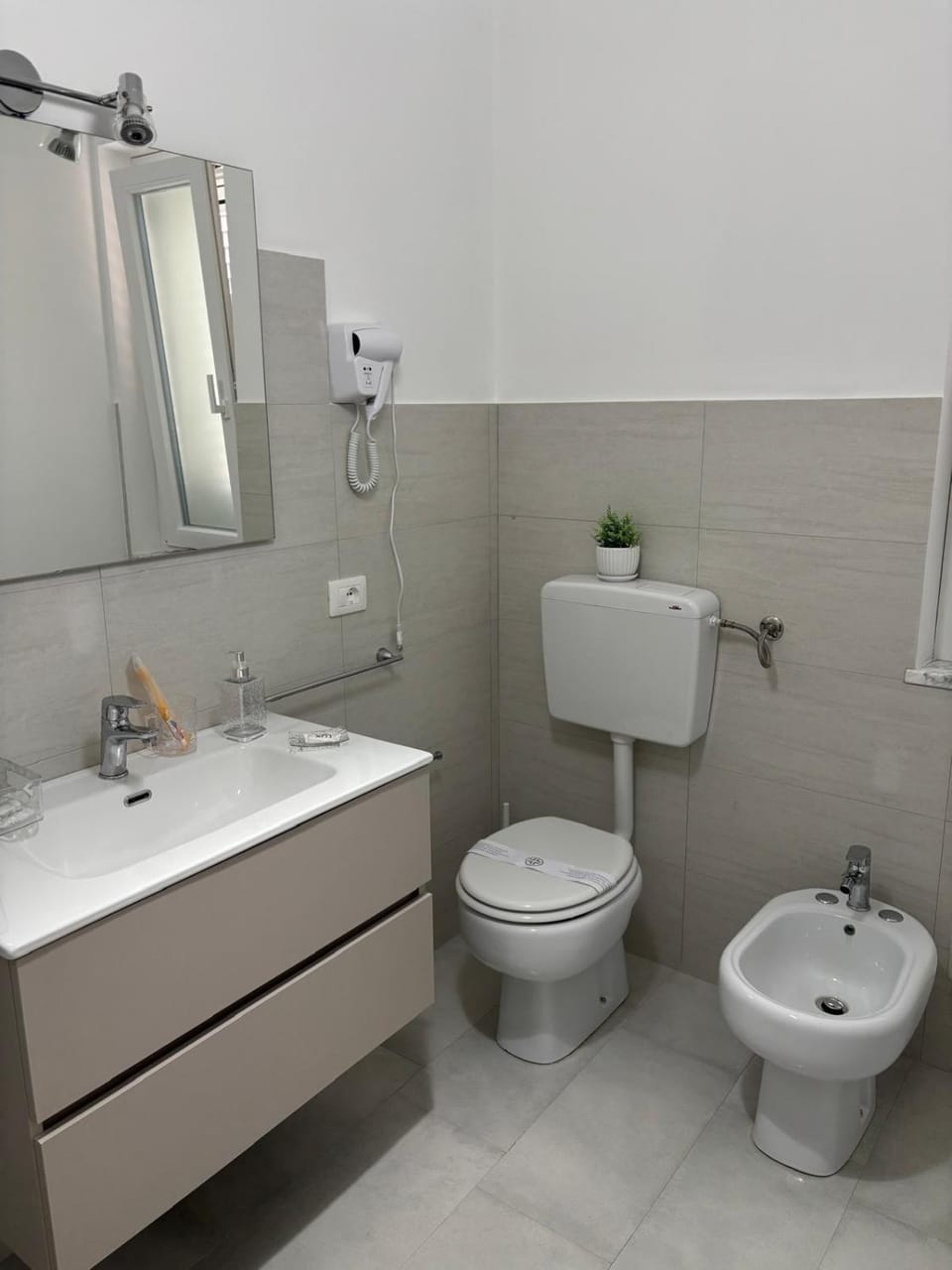 Shower, Toilet, Bathroom, bidet