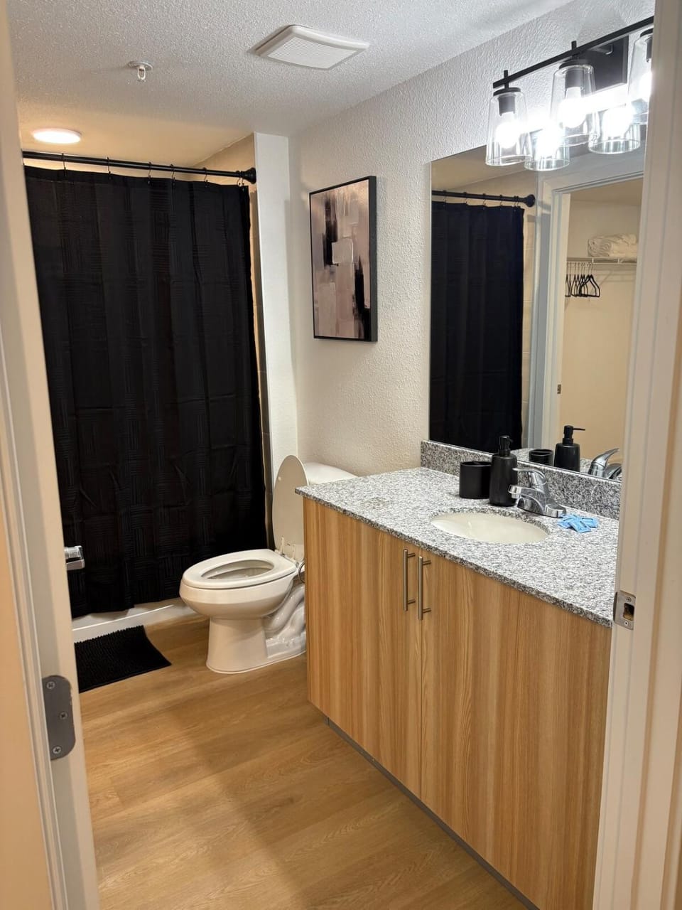 Newly build high rise apartment Apartment in Addicks