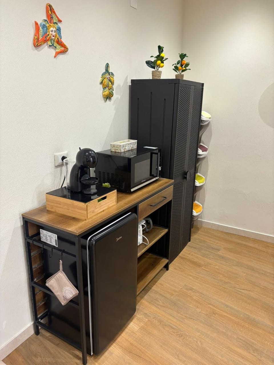 Coffee/tea facilities