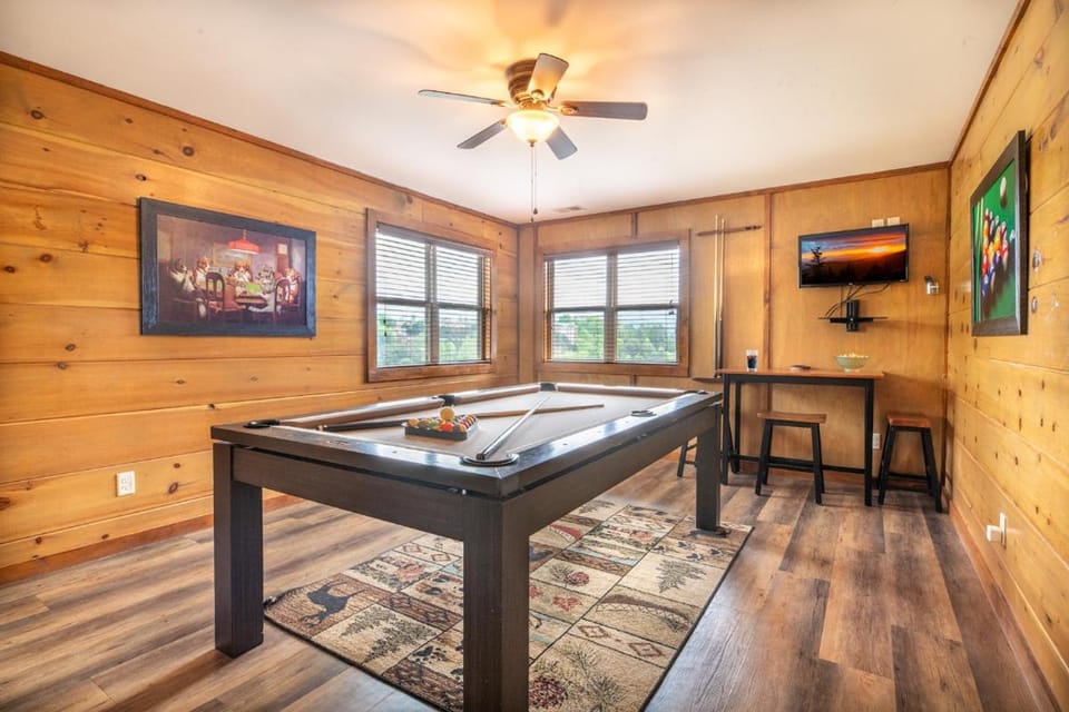Birdies and Bearcubs By Avada Properties House in Pigeon Forge