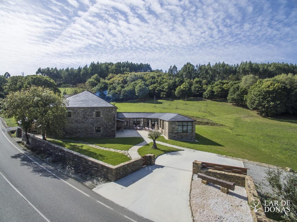 Property building, Day