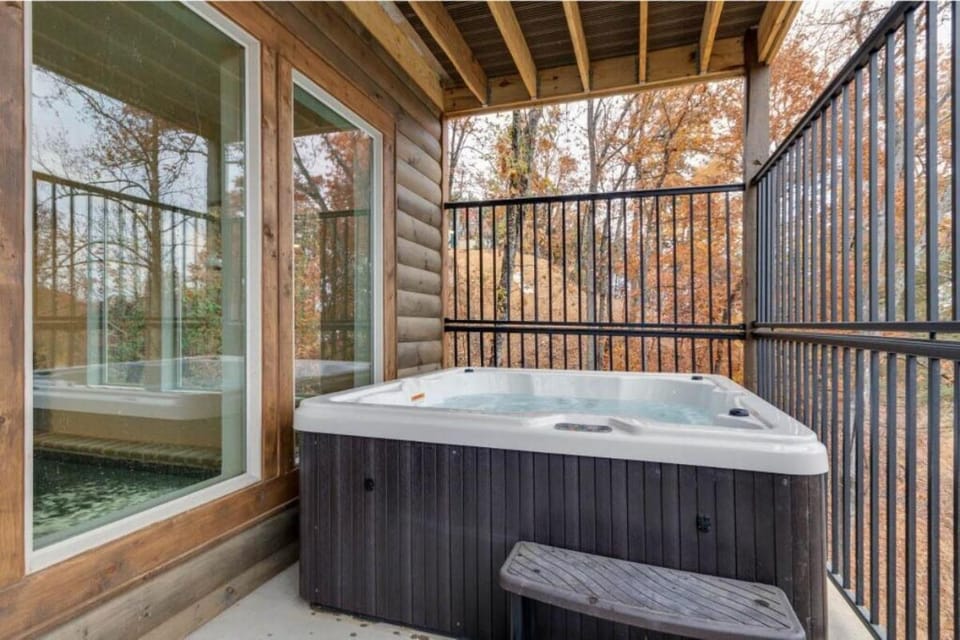 Bluemoon Ridge By Avada Properties House in Pigeon Forge