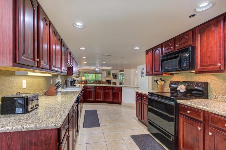 Cs Creekside Condo By Avada Properties House in Gatlinburg
