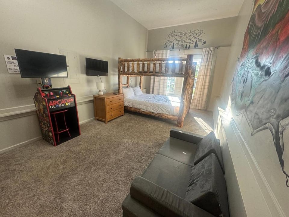 Dreaming Bear By Avada Properties House in Sevierville
