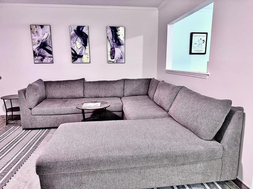 Cozy And Centrally Pet Friendly Apartment in Beaufort