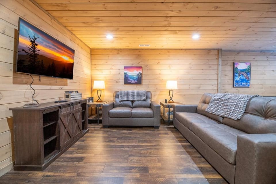 Fox Haven By Avada Properties House in Pigeon Forge