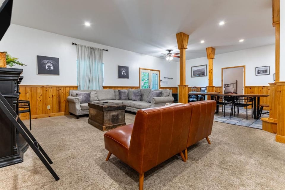 Gatlinburg Mansion By Avada Properties House in Gatlinburg