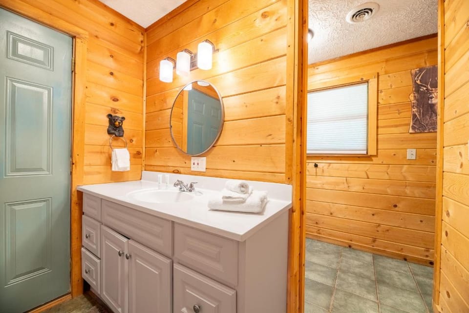 Haus Edelweiss By Avada Properties House in Pigeon Forge