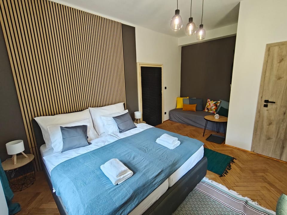 Bed, Photo of the whole room
