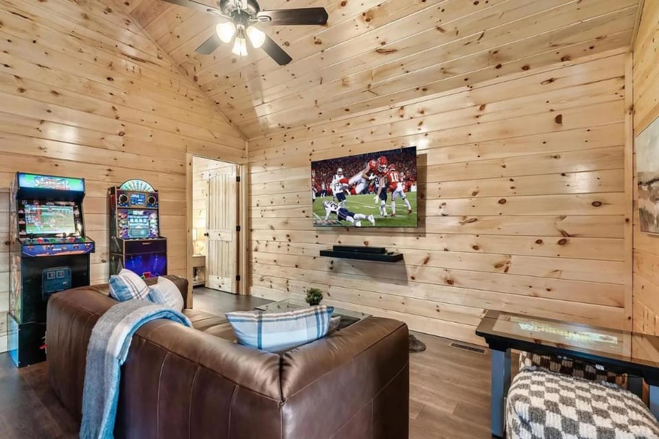 Lykke Lodge By Avada Properties House in Pigeon Forge