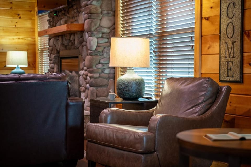 Mayes Landing By Avada Properties House in Pigeon Forge