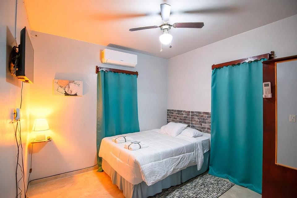 Dulce's Place Apartment in Bay Islands Department