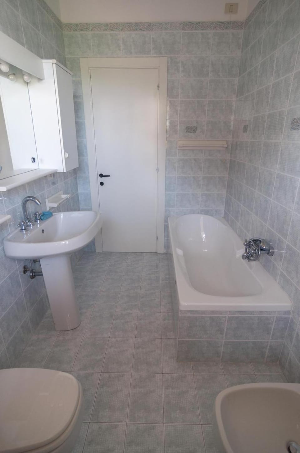 Shower, Toilet, Bathroom, Bath