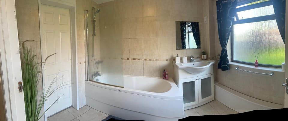 Pembrokeshire Sleep Apartment in Haverfordwest