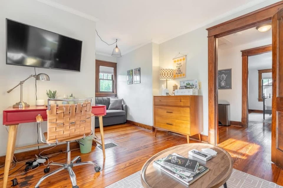Boscobel Bungalow Apartment in East Nashville
