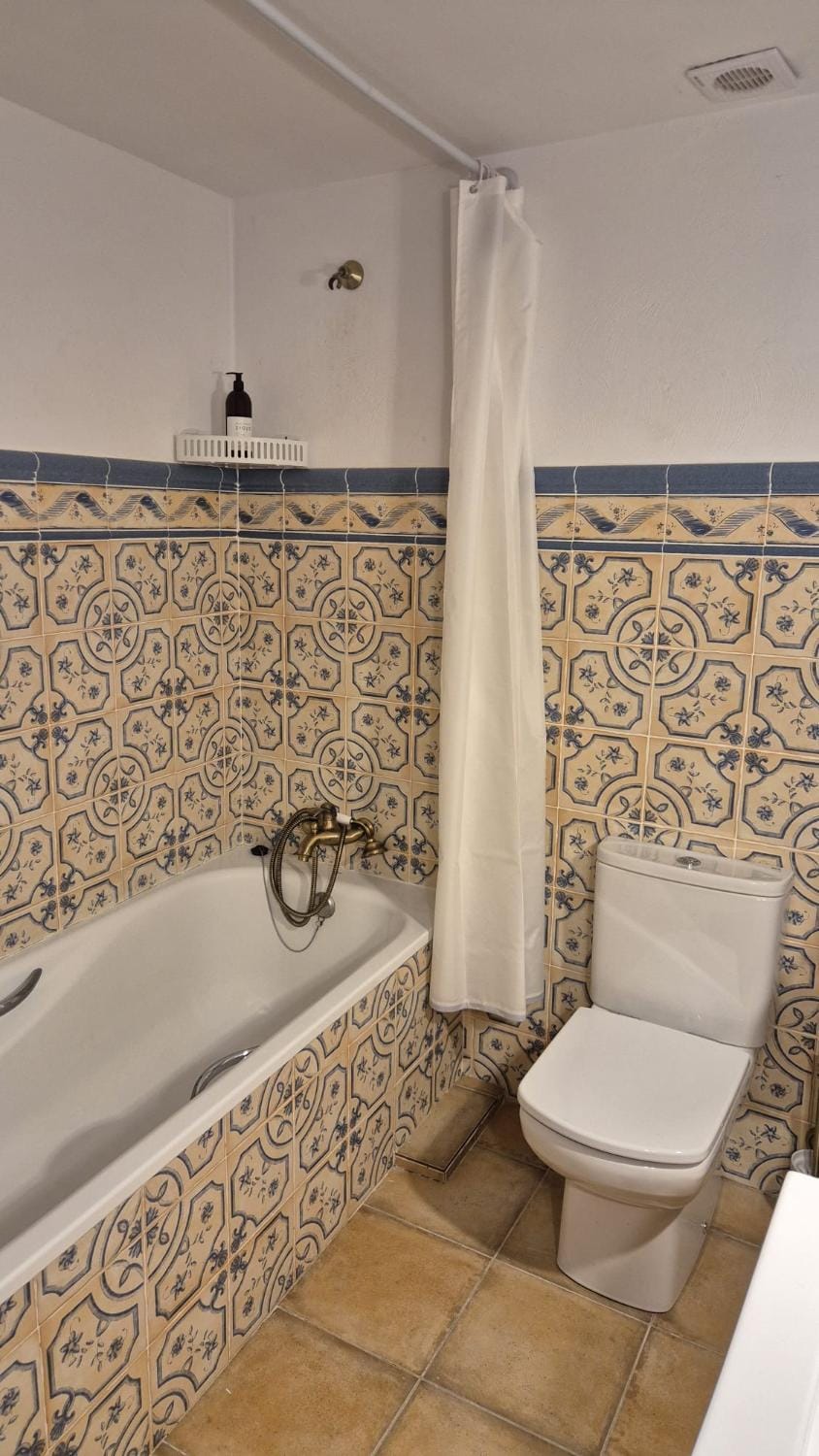 Bathroom, Bath