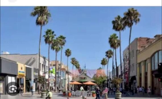 By The Coast Living in Santa Monica Pier Promenade Apartment in Santa Monica