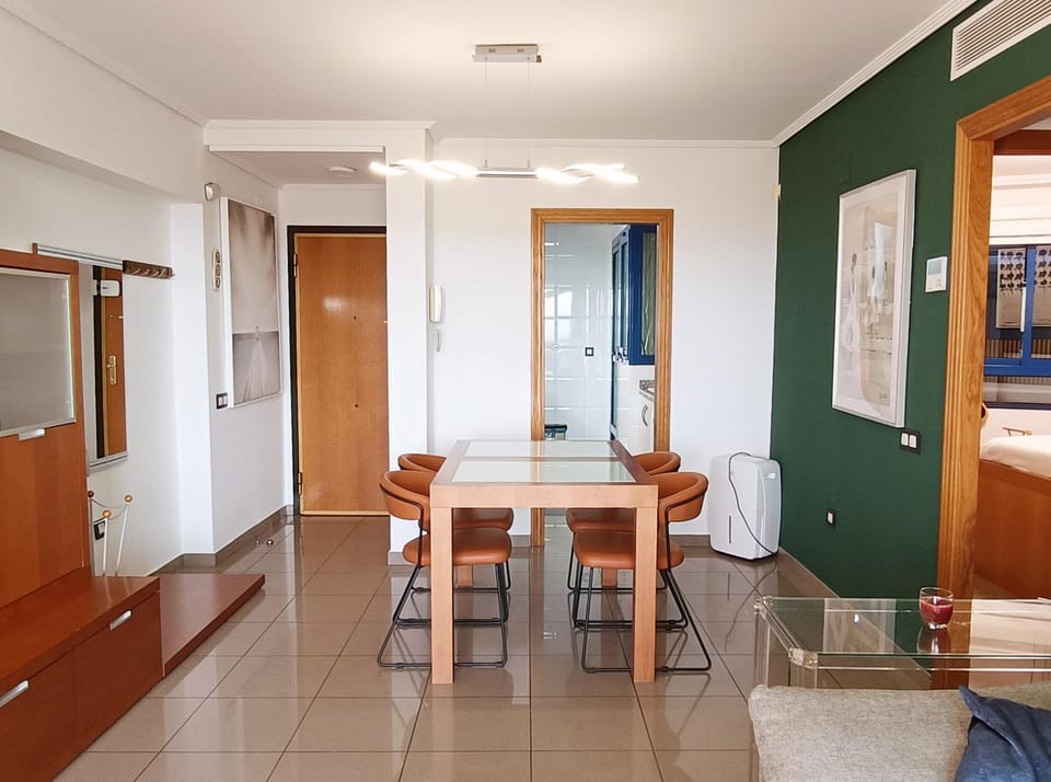 Patacona Beach 2br-apt with sunny terrace Apartment in Valencia