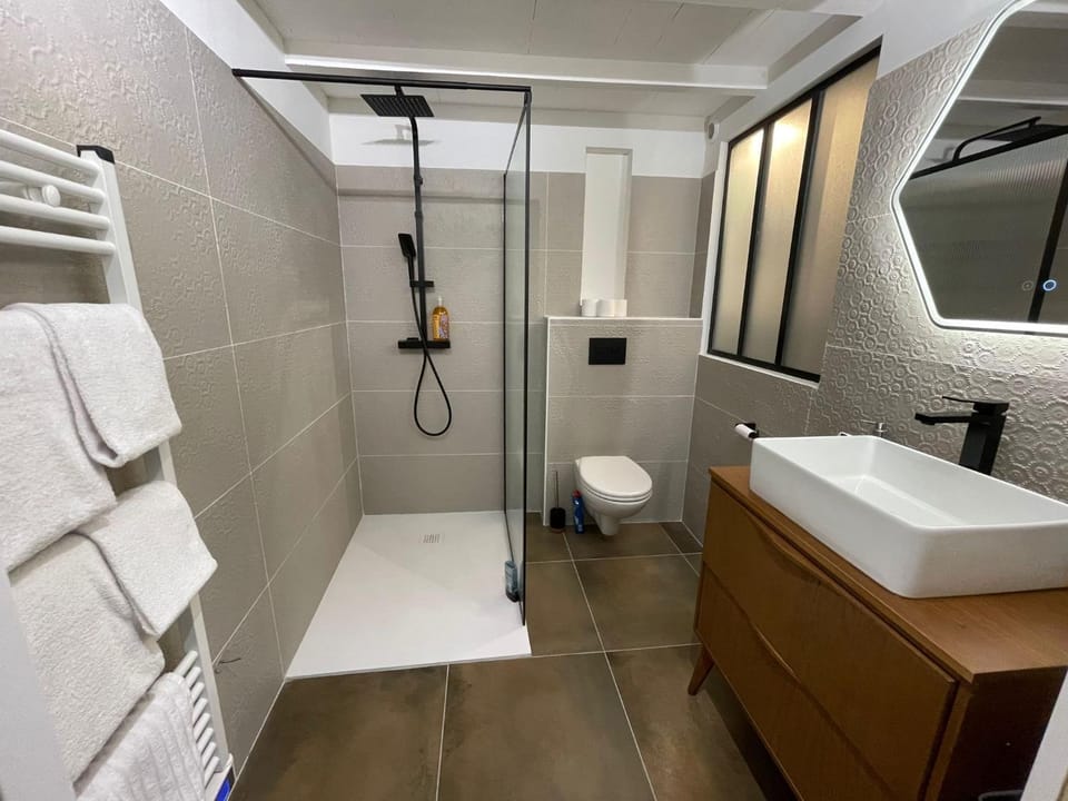 Shower, Bathroom