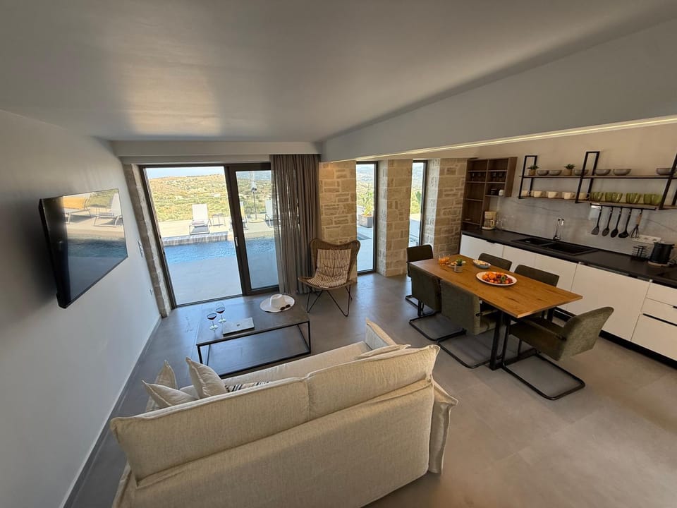 Communal lounge/ TV room, Natural landscape, TV and multimedia, Kitchen or kitchenette, Kitchen or kitchenette
