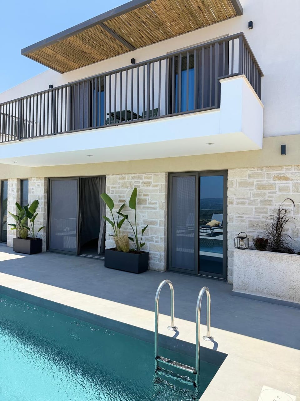 Day, Balcony/Terrace, Balcony/Terrace, Pool view, Swimming pool, Swimming pool