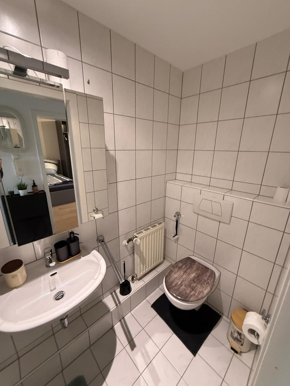 Shower, Toilet, Bathroom, internet