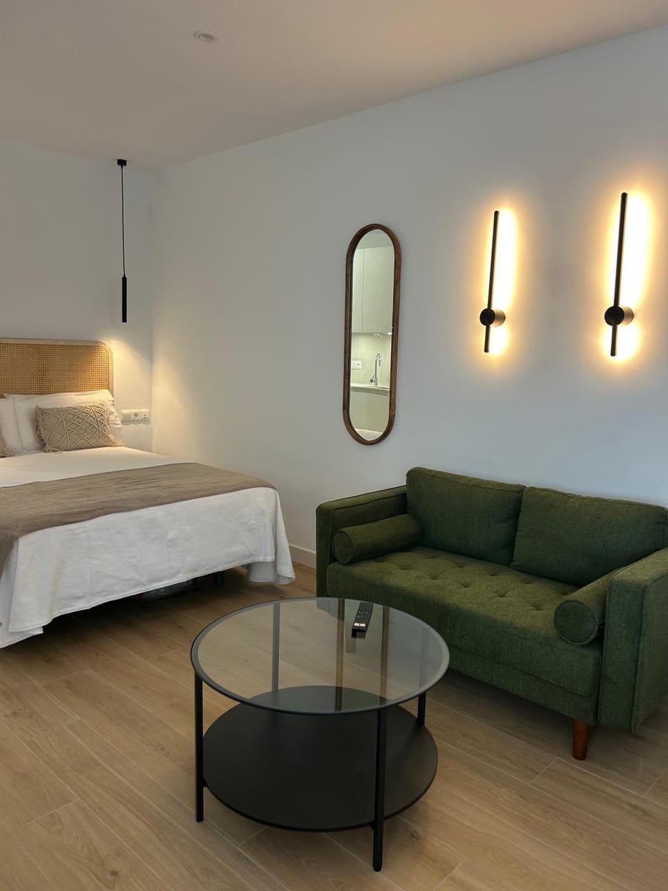 Bed, Living room, Photo of the whole room, Seating area, Bedroom