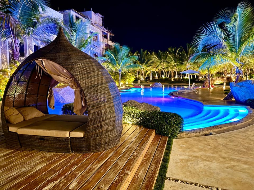Night, Natural landscape, Pool view, Swimming pool, sunbed