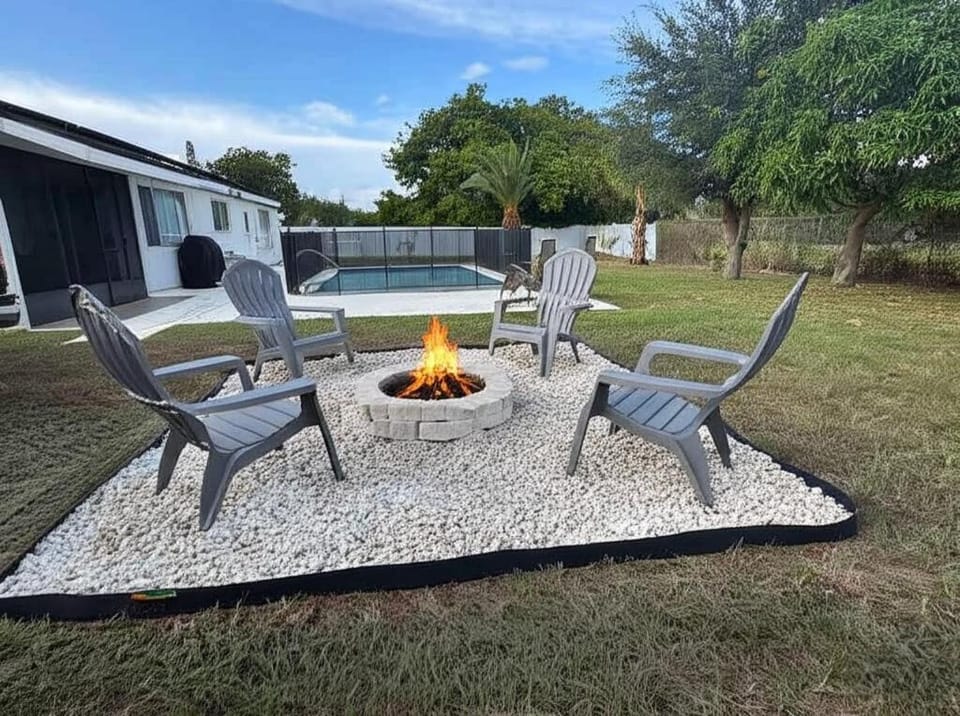 Patio, Garden, Seating area