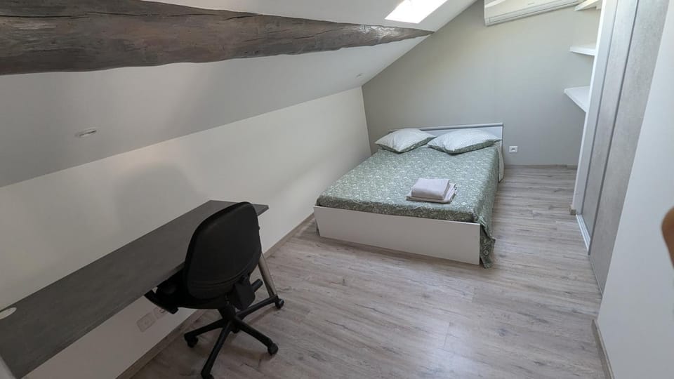 Bed, Night, Bedroom, fireplace