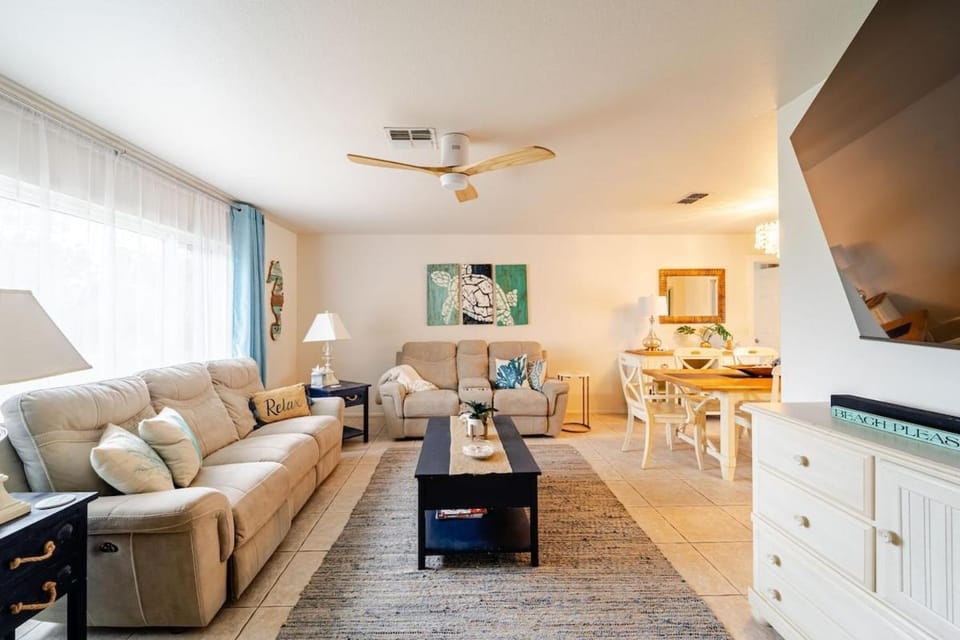Peaceful Pool Ocean Access Home Pets Welcome House in South Gulf Cove