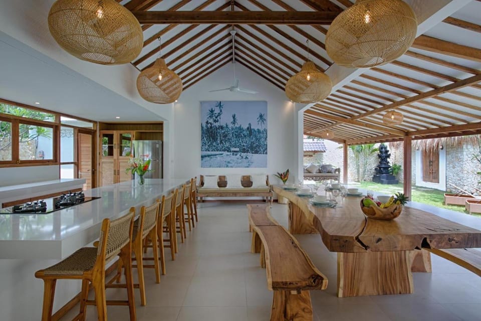 Living room, Seating area, Dining area, kitchen