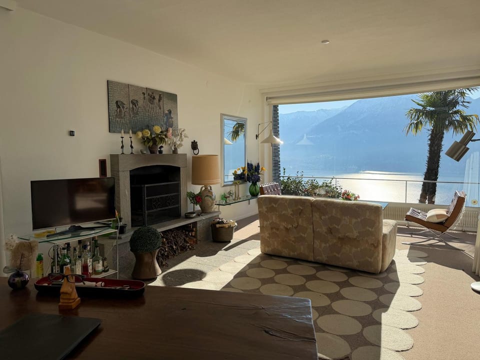 Casa Rocca Nera by HolAp House in Ascona