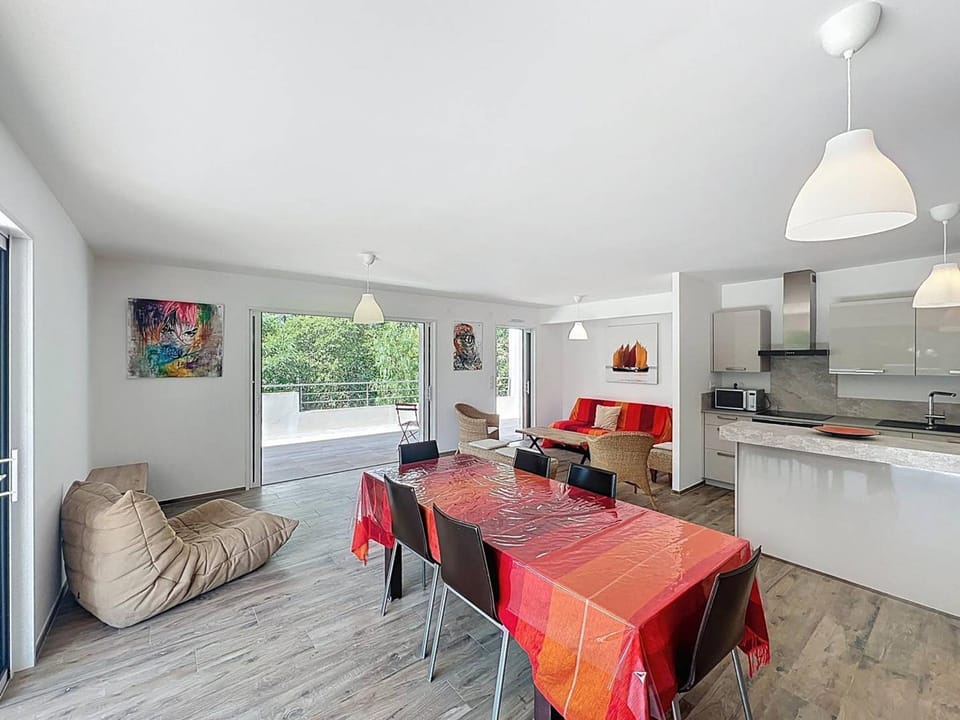 Appartement de luxe avec terrasse spacieuse - Proche plage des Lecques - FR-1-770-56 Apartment in La Cadière-d'Azur