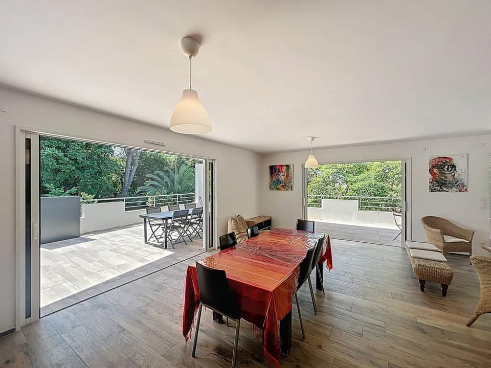 Appartement de luxe avec terrasse spacieuse - Proche plage des Lecques - FR-1-770-56 Apartment in La Cadière-d'Azur