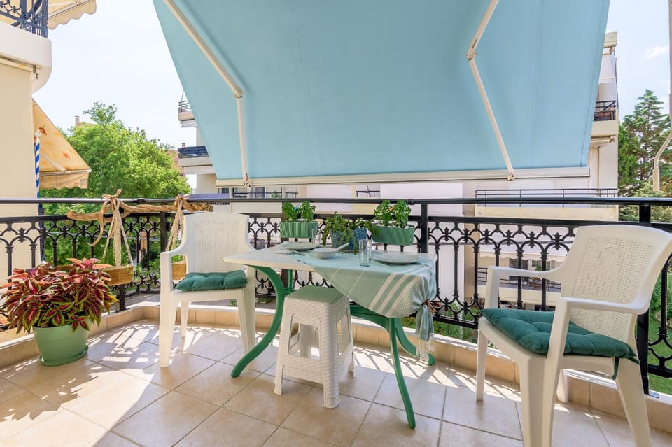 Patio, Spring, Day, Summer, View (from property/room), Balcony/Terrace, Dining area