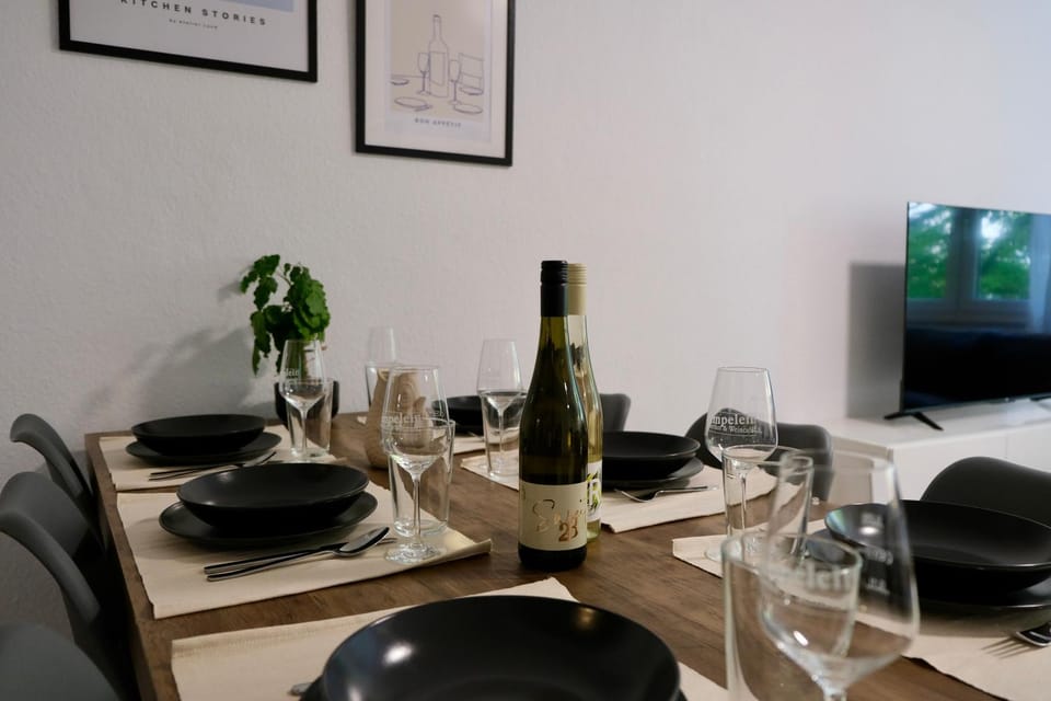 Spacious Design Apartment Würzburg Altstadt I FREE WINE AND COFFEE Apartment in Wurzburg