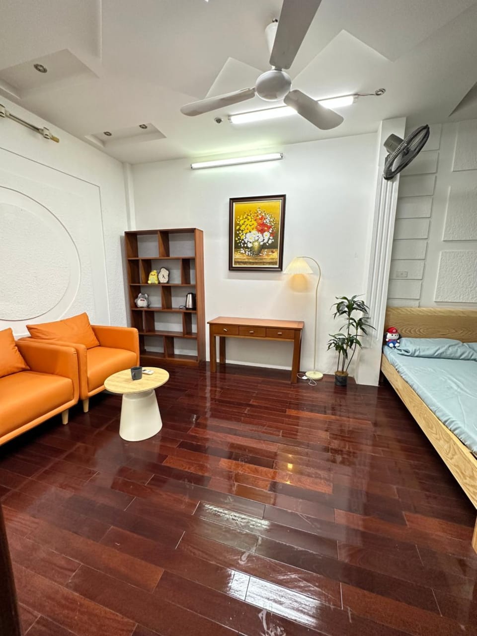 Communal lounge/ TV room, TV and multimedia, Living room, air conditioner