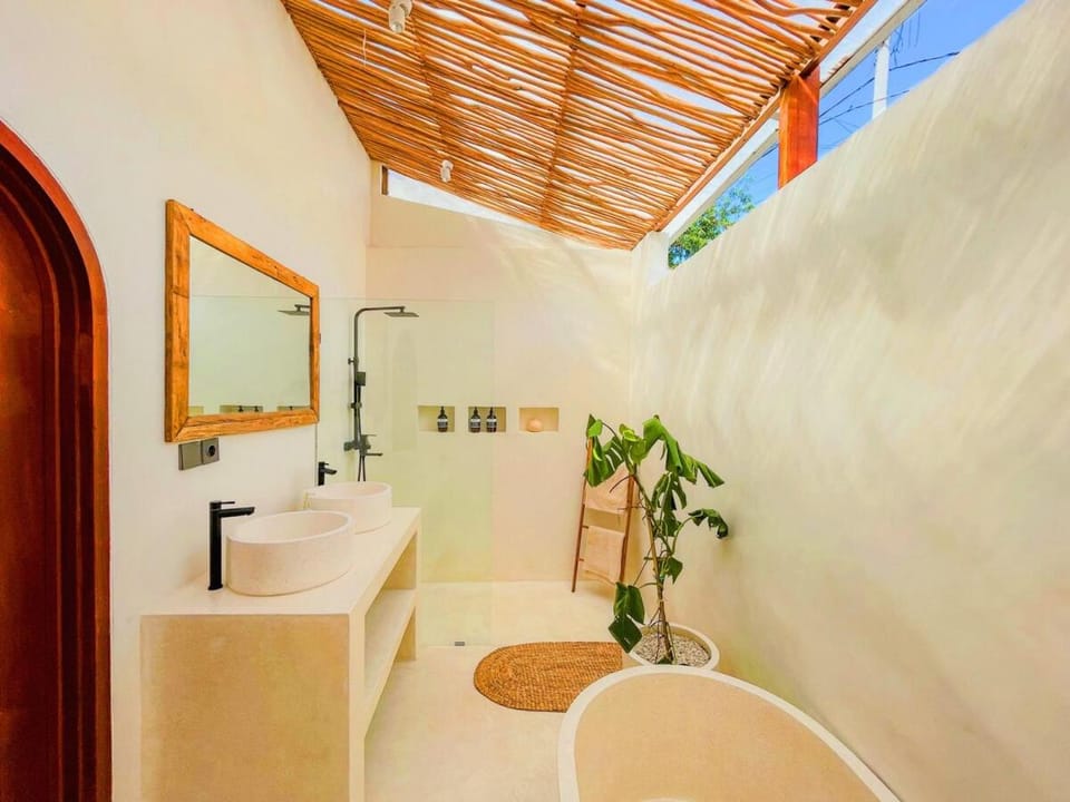 Bathroom, Bath