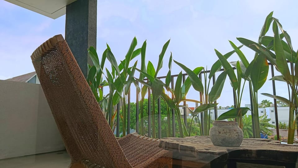 View (from property/room), Balcony/Terrace, Seating area