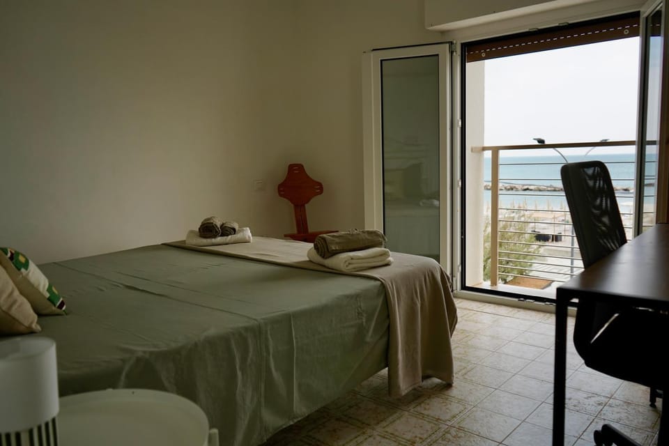 Bed, Natural landscape, Photo of the whole room, Bedroom, Sea view, towels, air conditioner, air conditioner