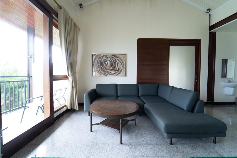 PAnORAMA SANAD RESORT HIIL SIDE Resort in Cisarua