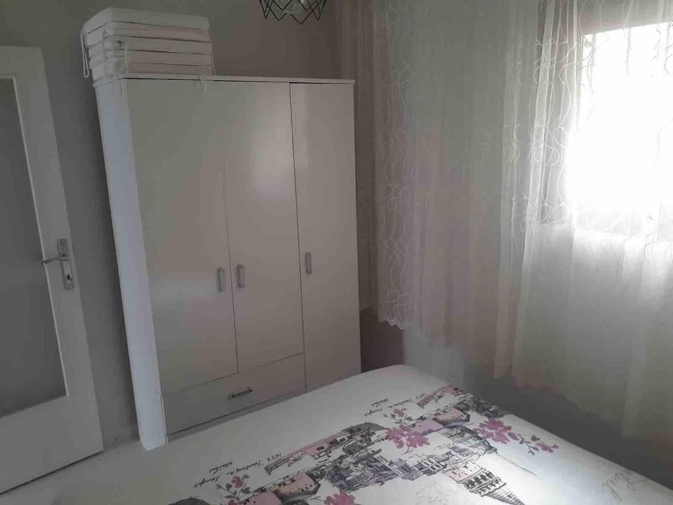 Suitable Family Home with Garden Apartment in İzmir Province