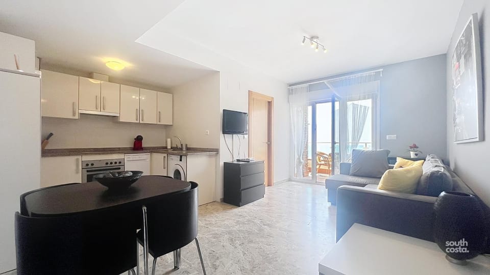 TV and multimedia, Kitchen or kitchenette, Living room, Dining area
