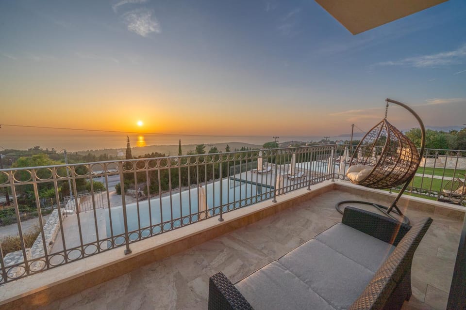 Balcony/Terrace, Pool view