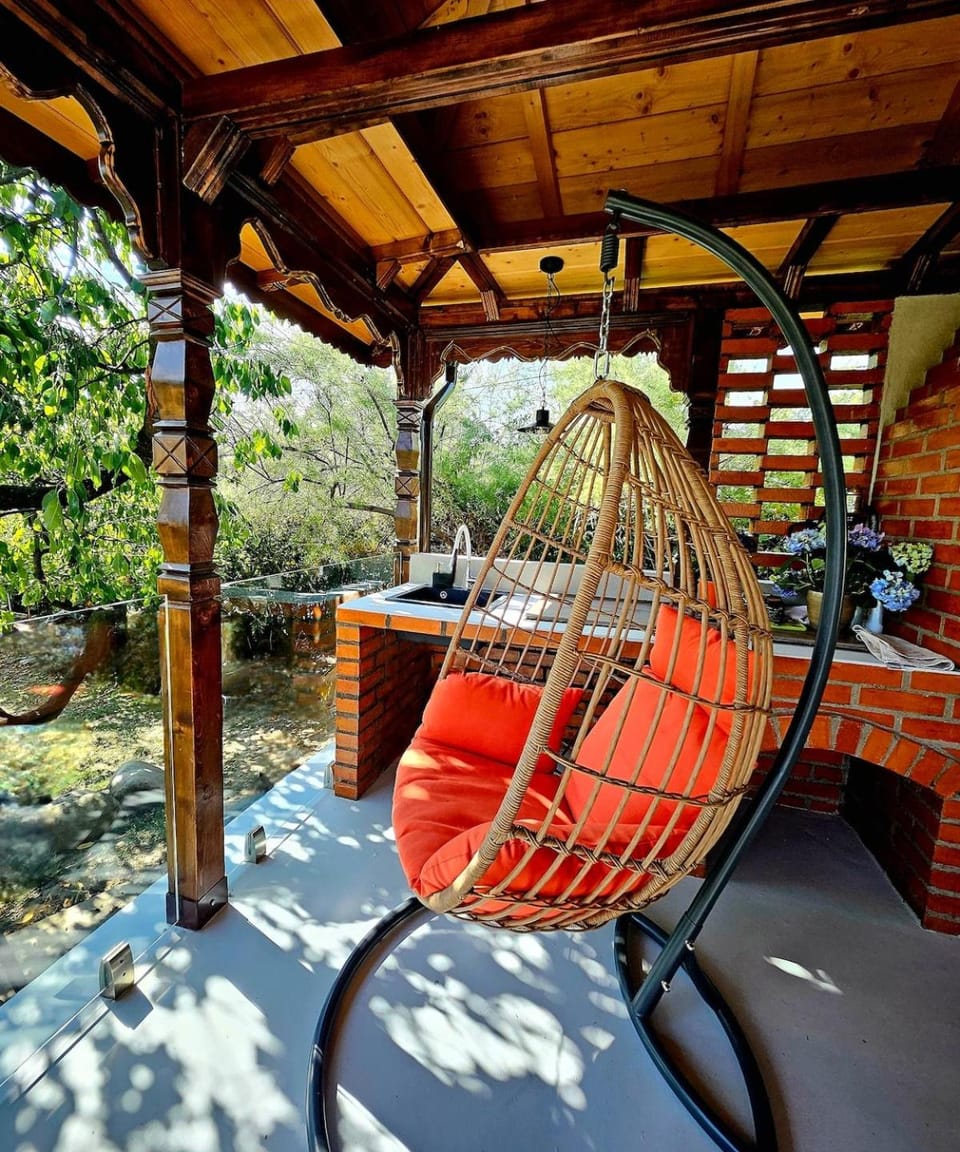 Day, Garden, View (from property/room), Balcony/Terrace, Balcony/Terrace, Living room, Spa and wellness centre/facilities, Seating area, Garden view