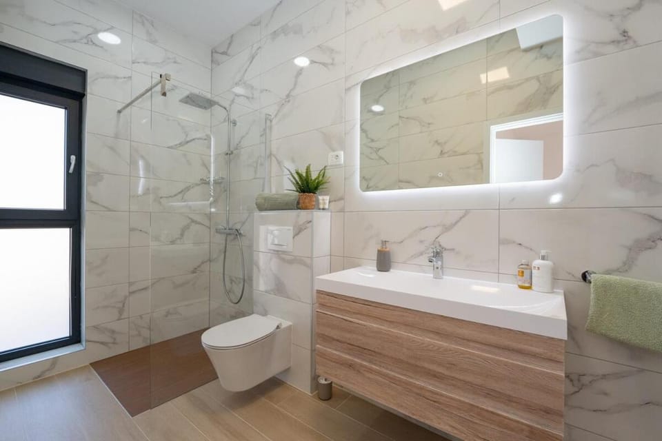 Rozeta luxury apartment with Private pool Apartment in Novalja