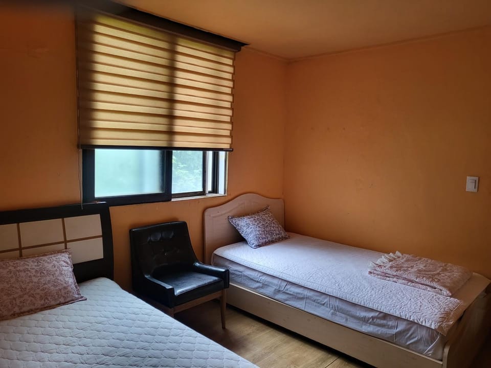 오색약수온천모텔 Osaek Hot Spring Motel Inn in South Korea
