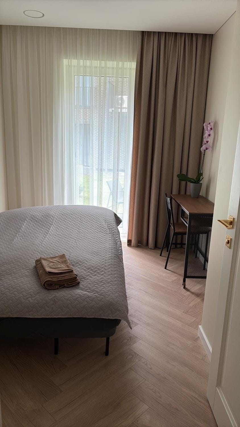 Luxury Šarli Apartment Nemirsetos parke Apartment in Palanga